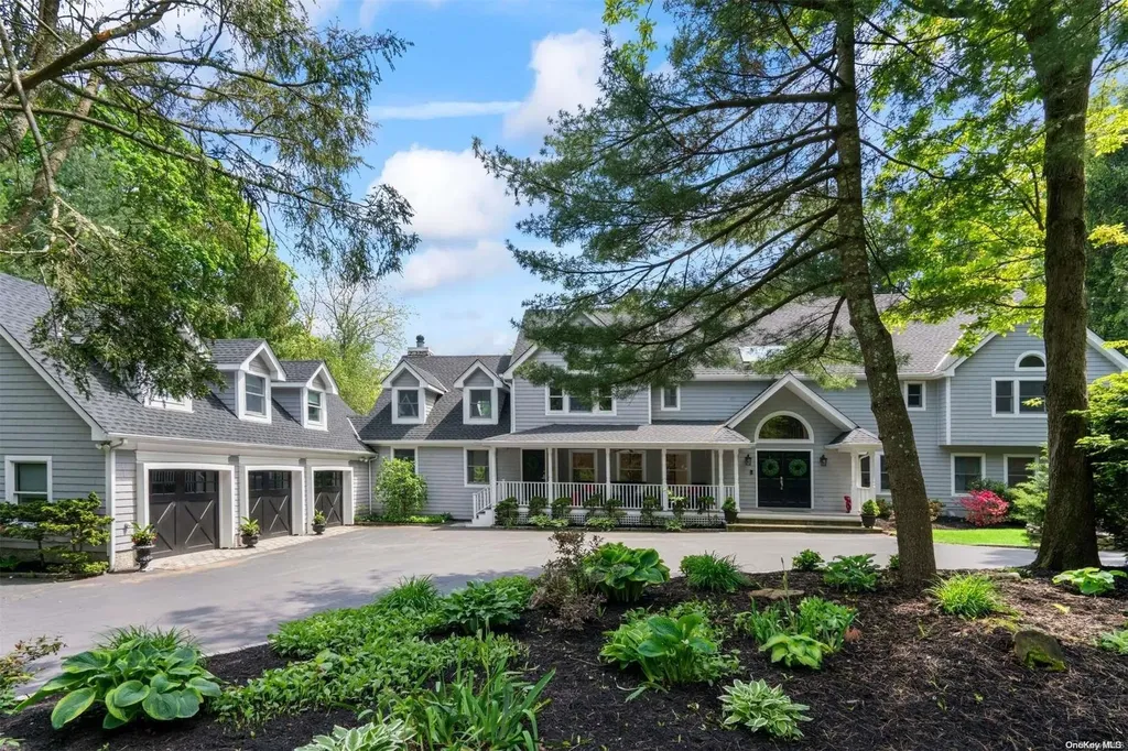 22 Rogers Drive Cold Spring Harbor NY 11724