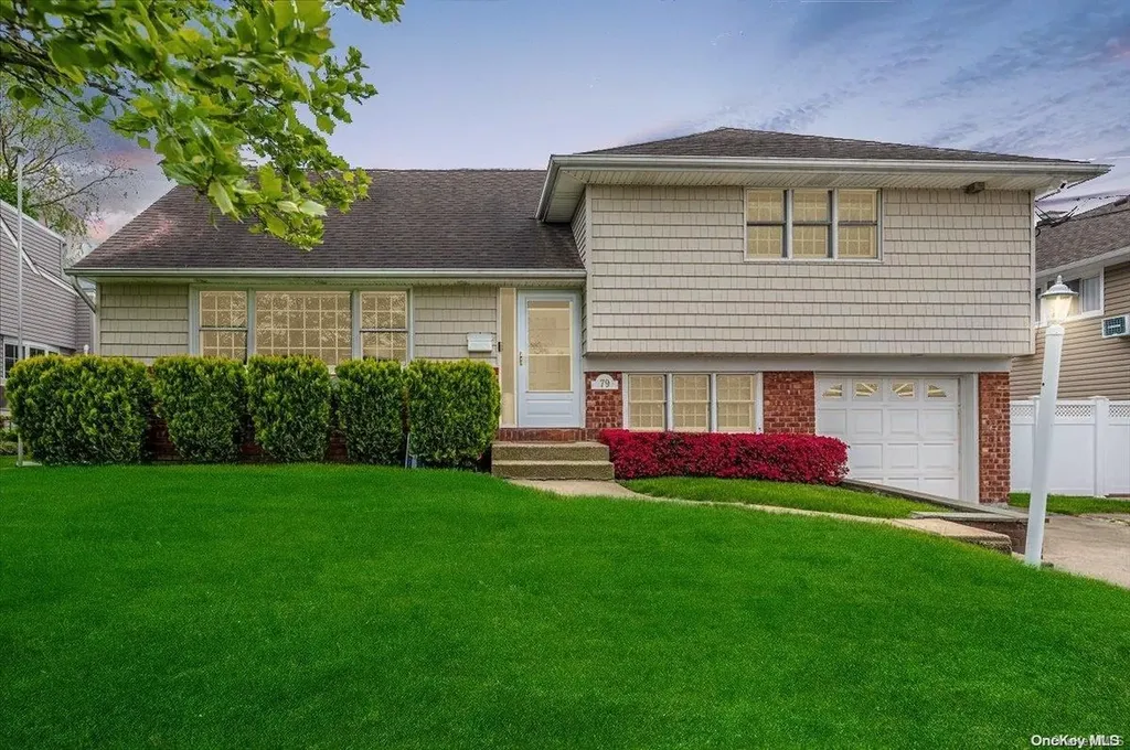 79 Virginia Avenue Oceanside NY 11572