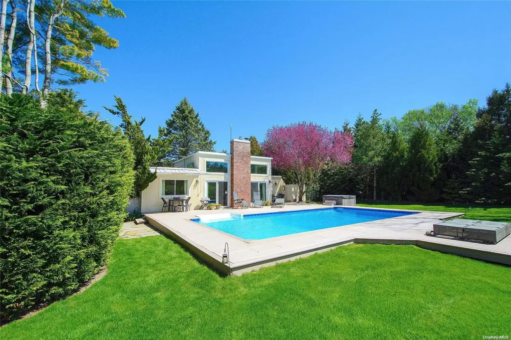23 Sweetgrass Road Westhampton NY 11977