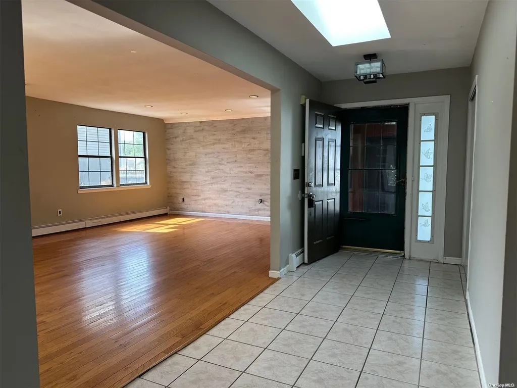 7 Blueberry Lane East Patchogue NY 11772