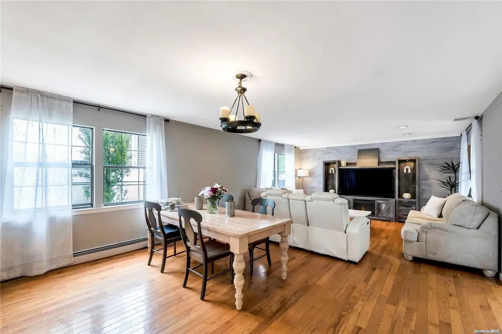 7 Blueberry Lane East Patchogue NY 11772