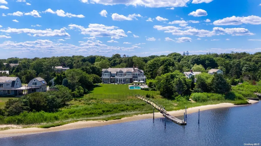 2 Delafield Street Westhampton Beach NY 11978
