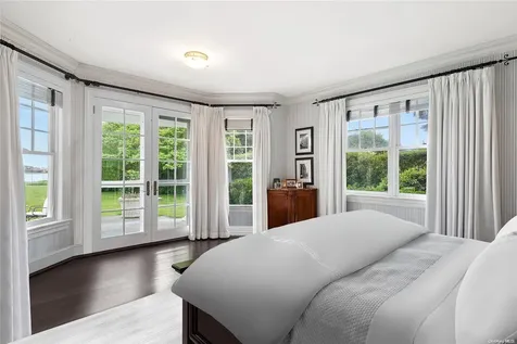 2 Delafield Street Westhampton Beach NY 11978