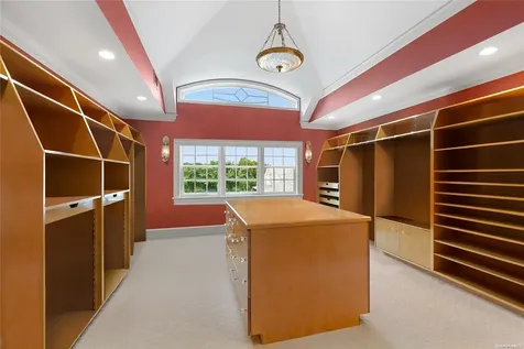 2 Delafield Street Westhampton Beach NY 11978