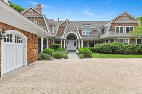 2 Delafield Street Westhampton Beach NY 11978