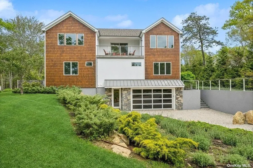 15 Hill Side Lane East Hampton NY 11937