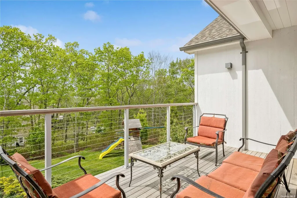 15 Hill Side Lane East Hampton NY 11937
