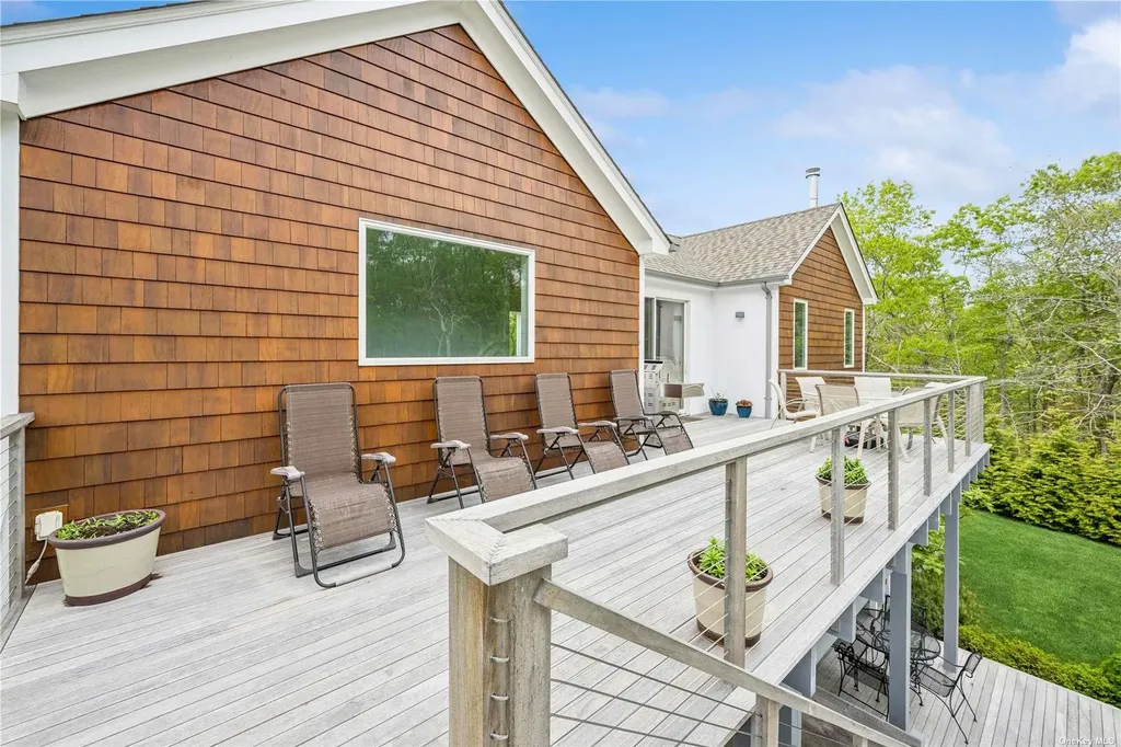 15 Hill Side Lane East Hampton NY 11937