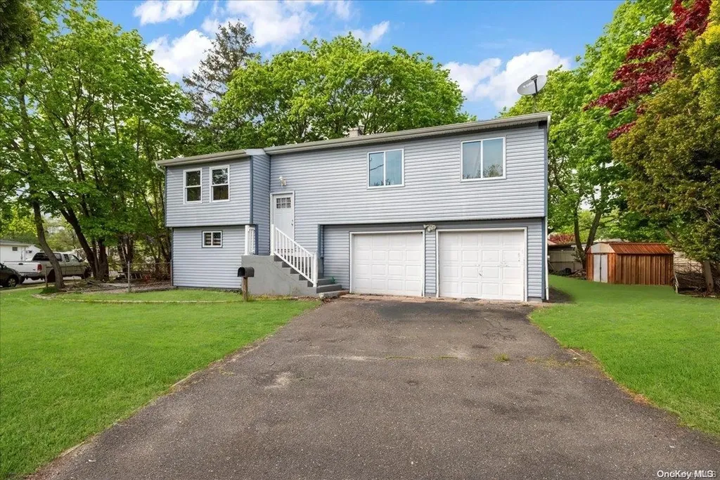 45 Orange Street Central Islip NY 11722