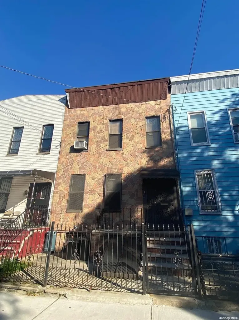 13 Pine Street Brooklyn NY 11208