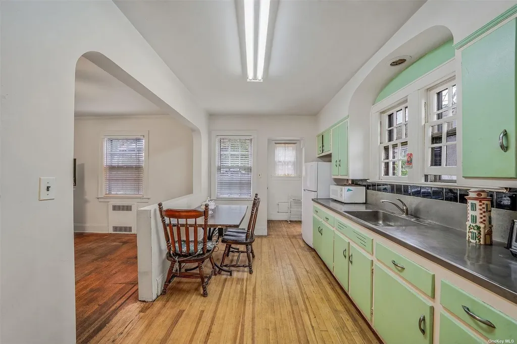 60-14 60th Avenue Maspeth NY 11378