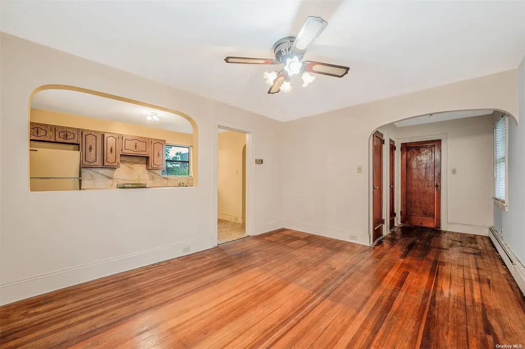60-14 60th Avenue Maspeth NY 11378