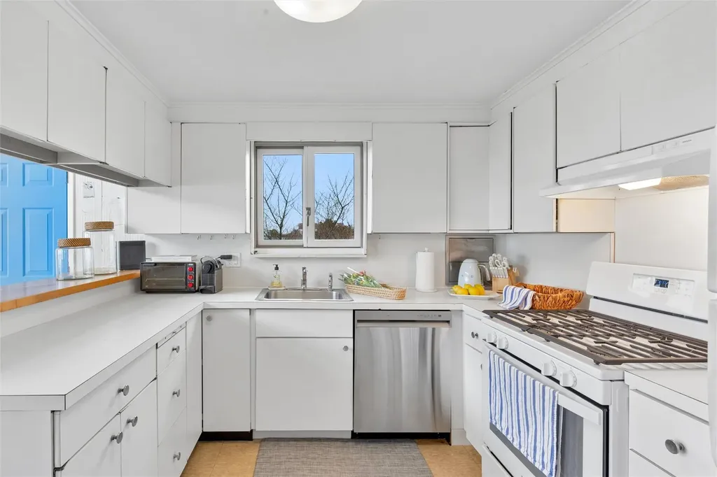 298 Dune Road Westhampton Beach NY 11978