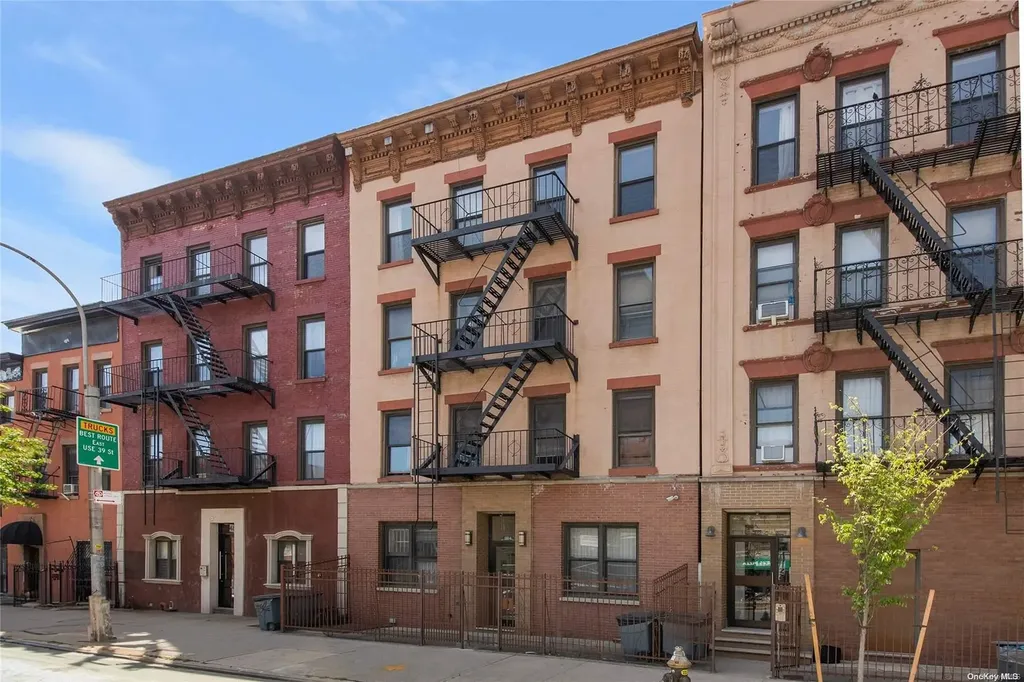 664 4th Avenue Brooklyn NY 11232
