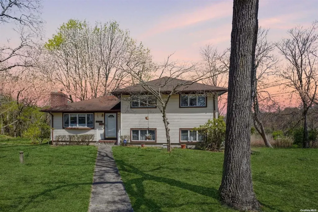 103 Hill Street Patchogue NY 11772