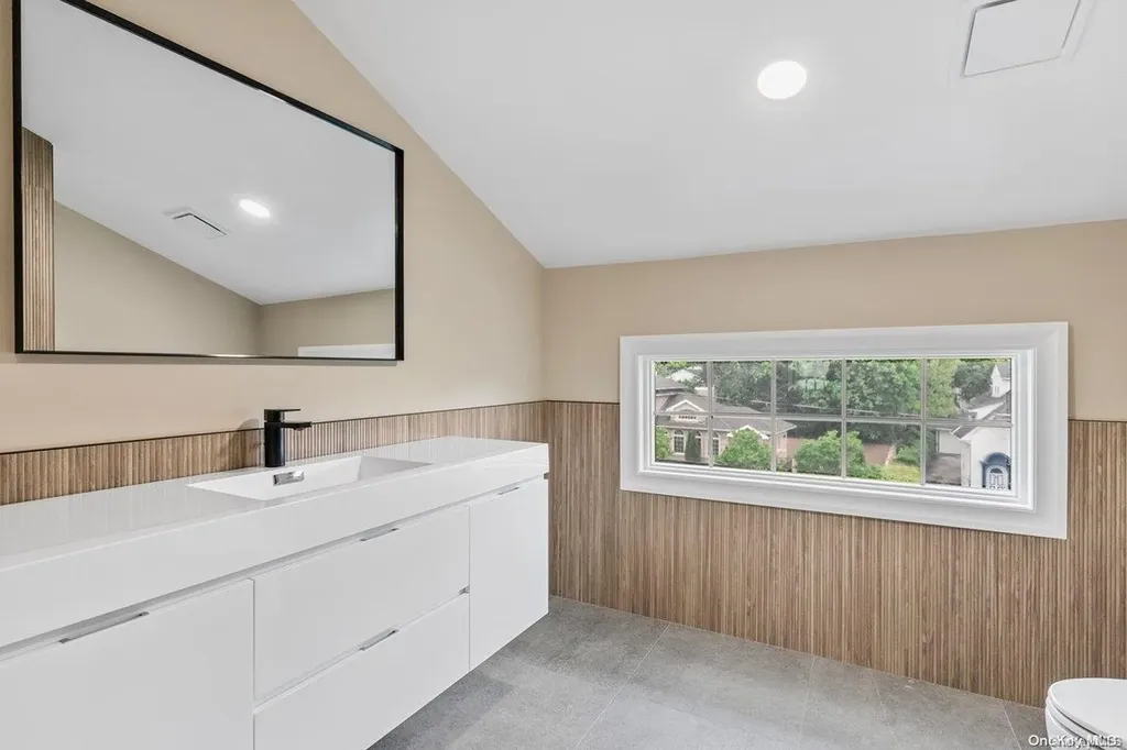 87 Prospect Avenue Cedarhurst NY 11516