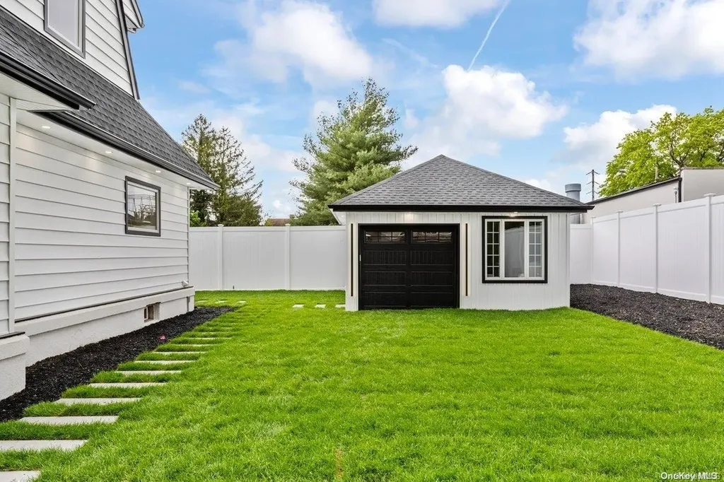 87 Prospect Avenue Cedarhurst NY 11516