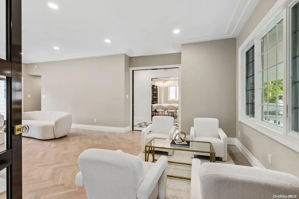 87 Prospect Avenue Cedarhurst NY 11516