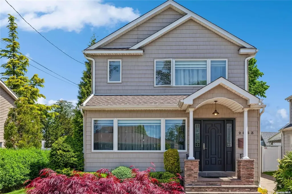 2863 Lenox Road Oceanside NY 11572
