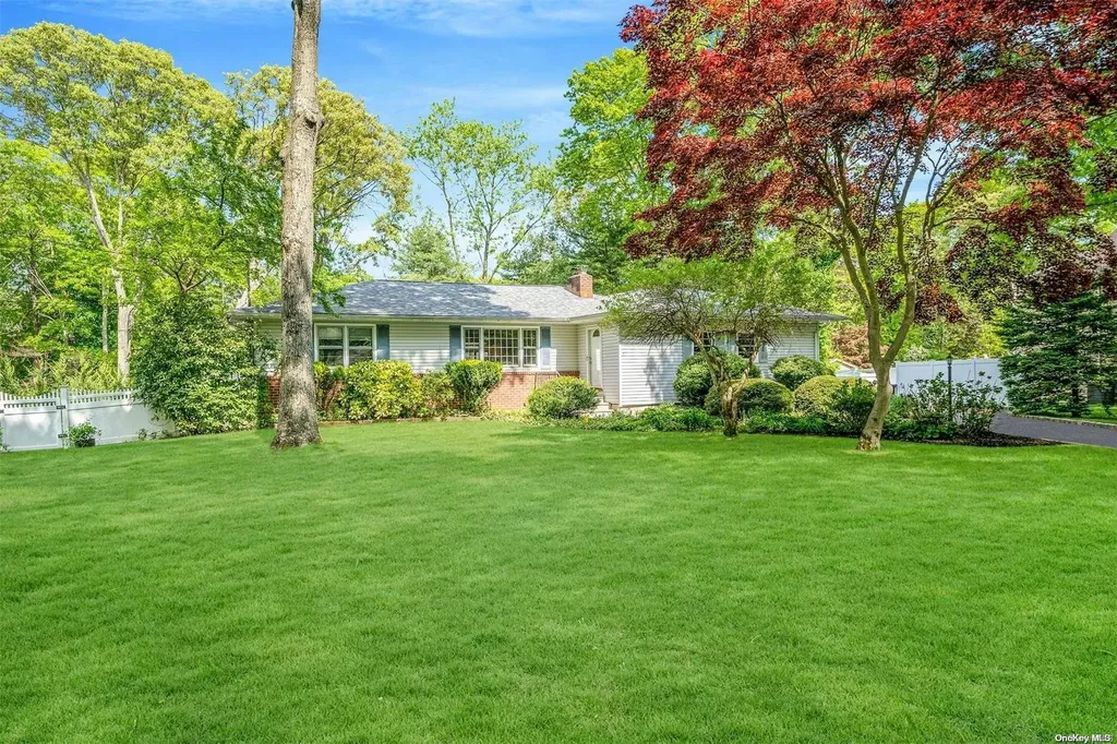 11 Clover Drive Smithtown NY 11787