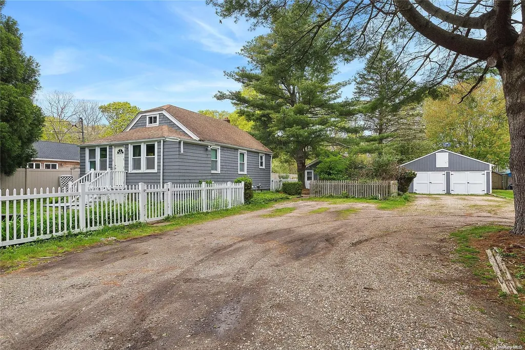 7 Milton Road Southampton NY 11968