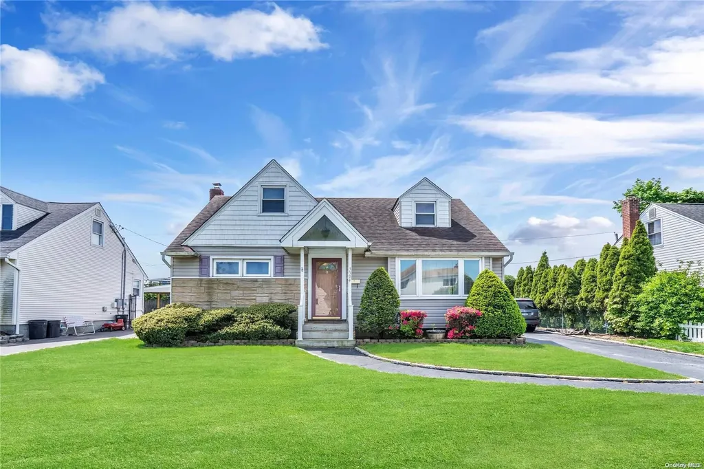 3594 Sherry Avenue Wantagh NY 11793