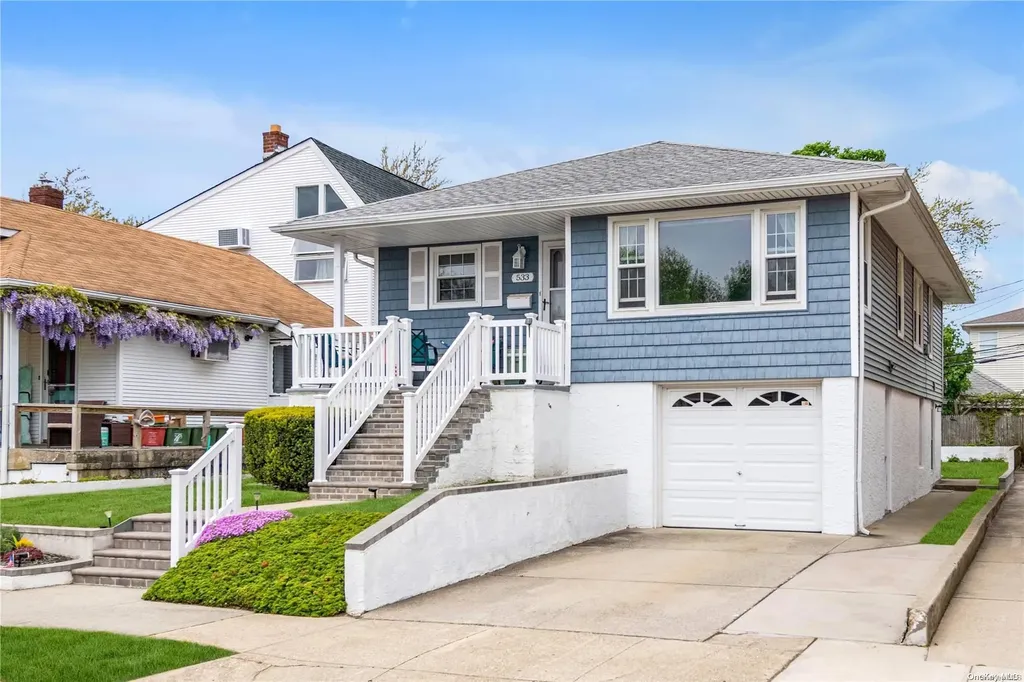 533 E Hudson Street Long Beach NY 11561