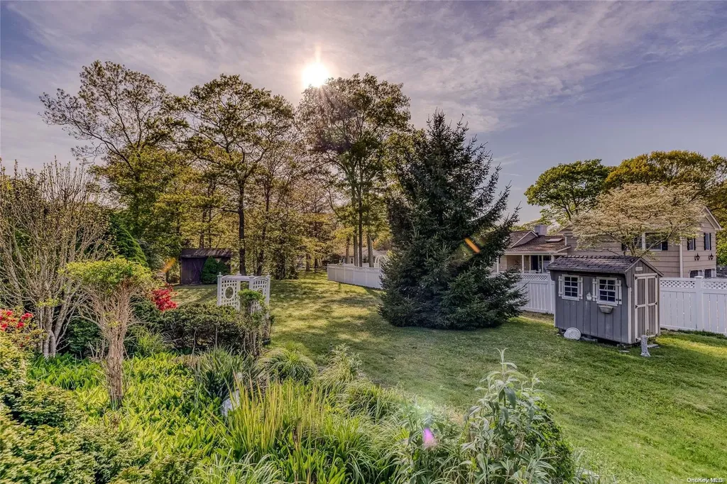 14 5th Street Wading River NY 11792
