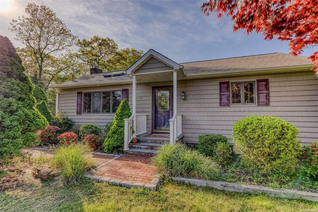 14 5th Street Wading River NY 11792