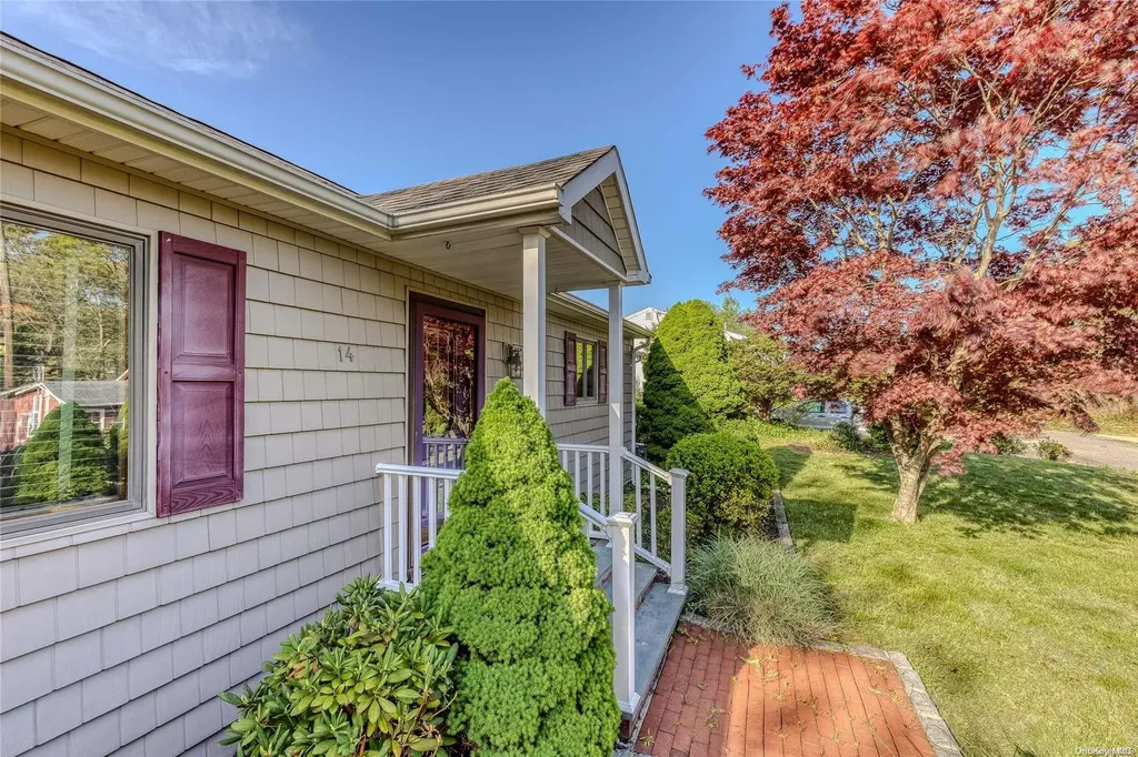 14 5th Street Wading River NY 11792