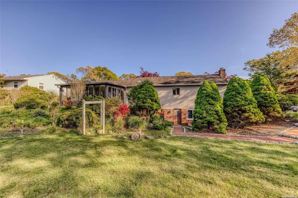 14 5th Street Wading River NY 11792