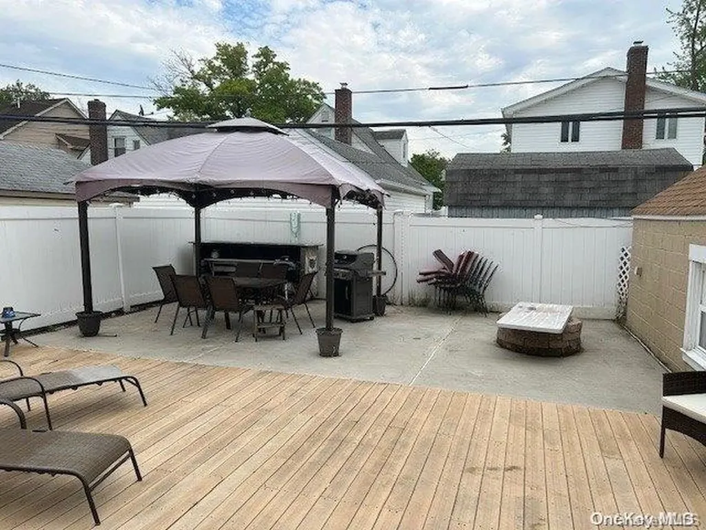 163-32 20th Avenue Whitestone NY 11357