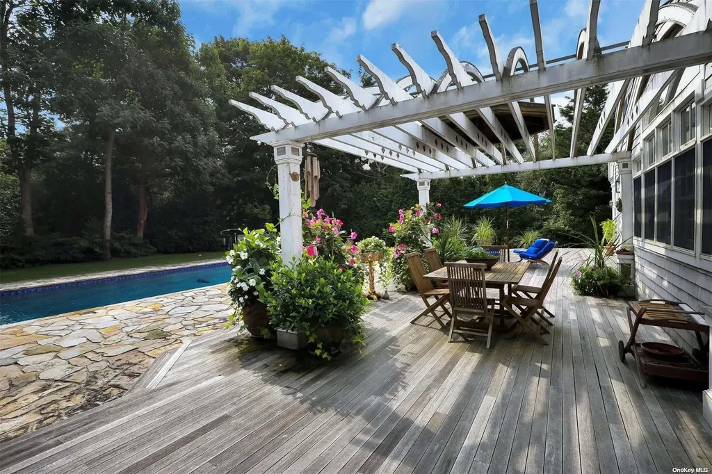 11 Pheasant Lane Remsenburg NY 11960