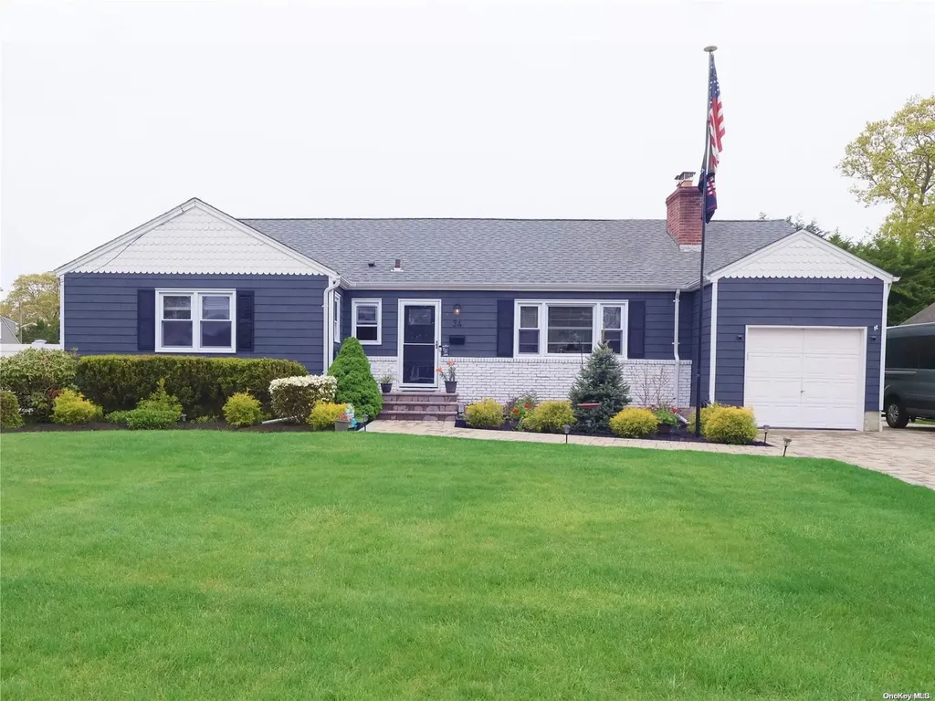 34 Shebar Drive Islip NY 11751