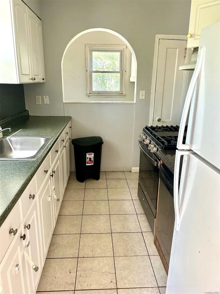 63 Fairview Boulevard Hempstead NY 11550