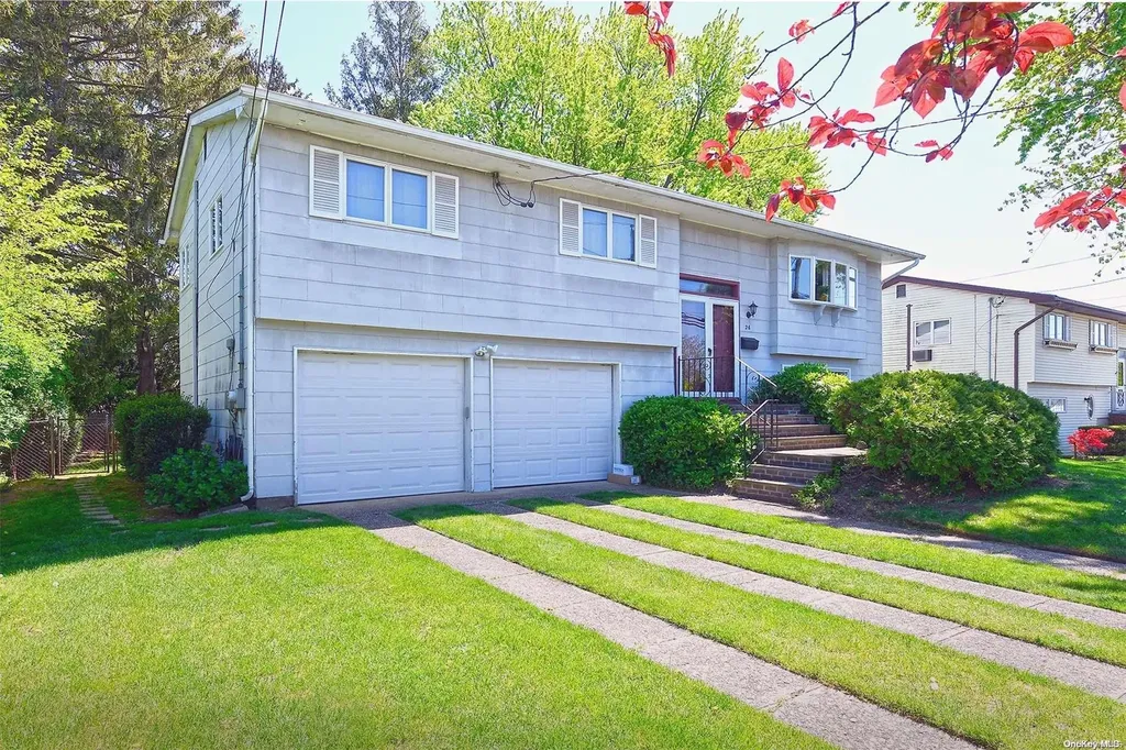 26 Scherer Street Bethpage NY 11714