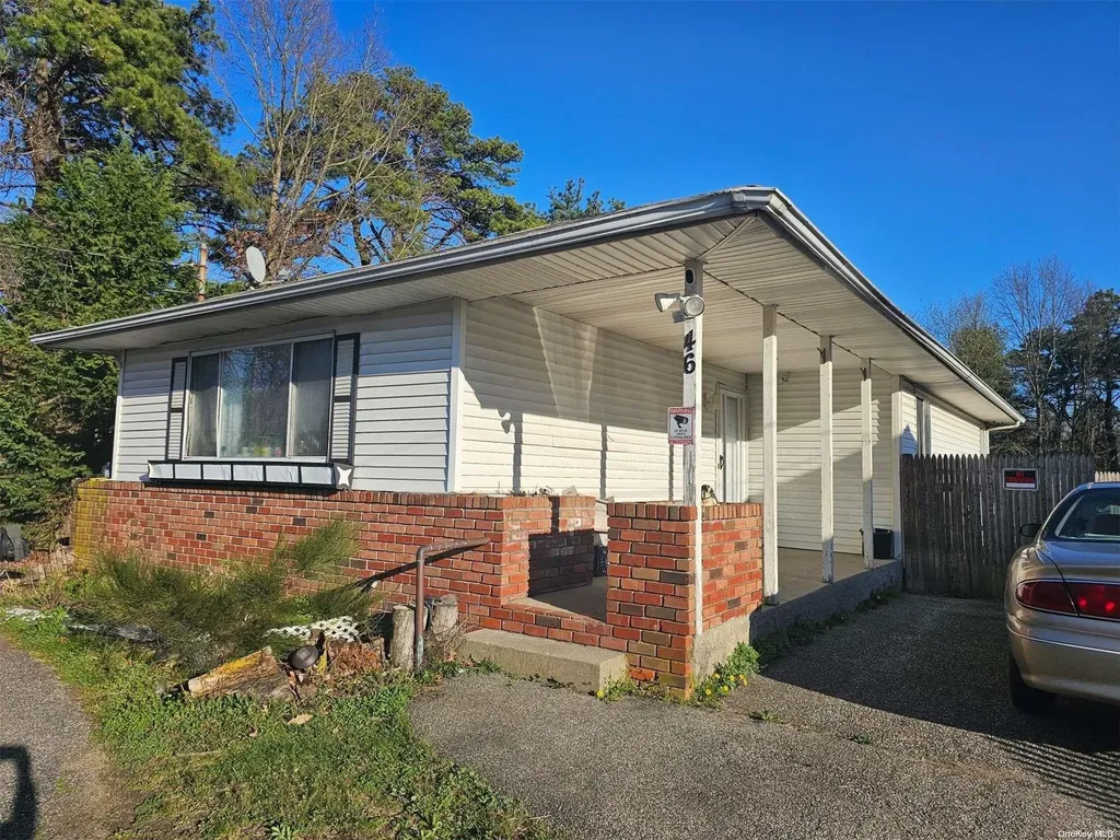 46 Gordon Avenue Babylon NY 11704