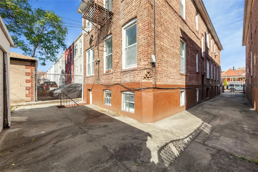 594 E 92nd Street Brooklyn NY 11236
