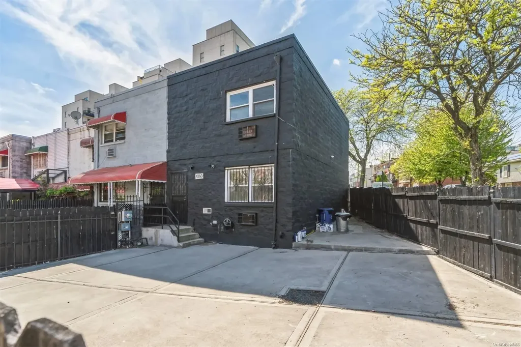 1383 Intervale Avenue Bronx NY 10459