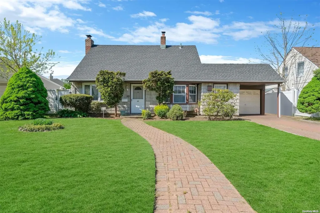 30 Saddle Lane Levittown NY 11756