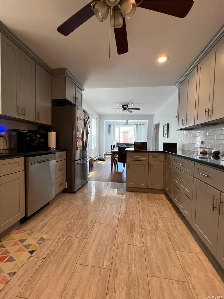 418 Laurelton Boulevard Long Beach NY 11561
