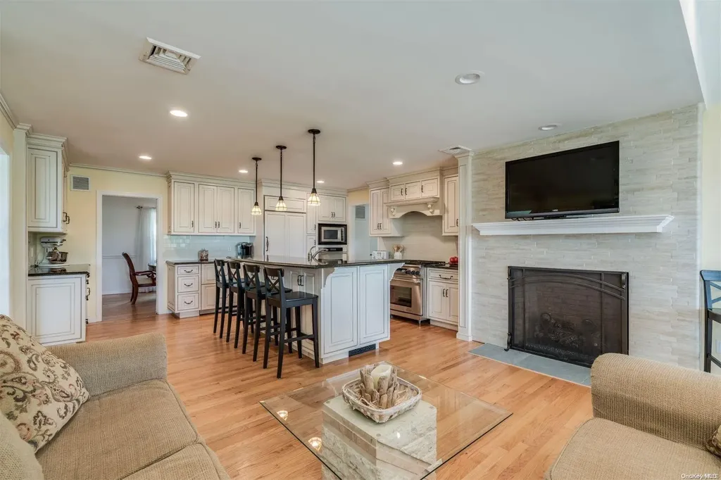 149 Old Field Road Setauket NY 11733