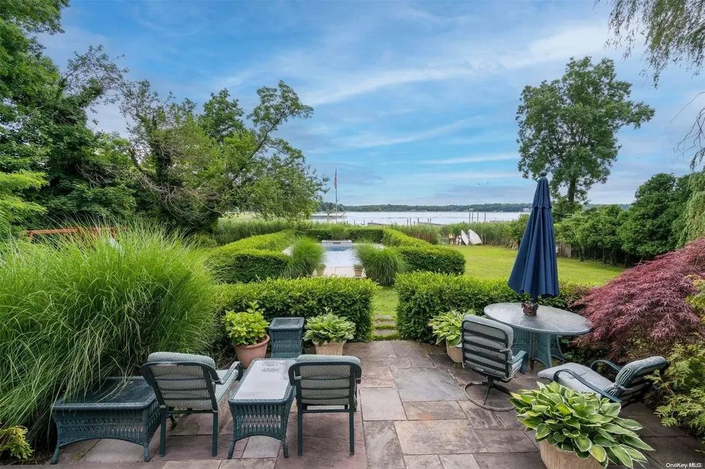 149 Old Field Road Setauket NY 11733