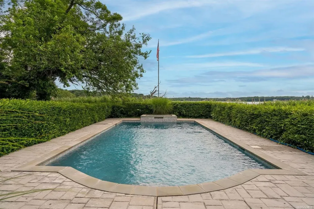 149 Old Field Road Setauket NY 11733