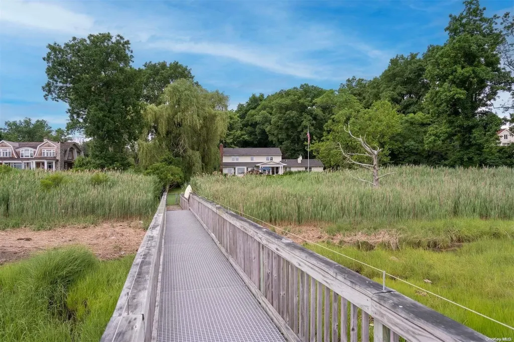 149 Old Field Road Setauket NY 11733