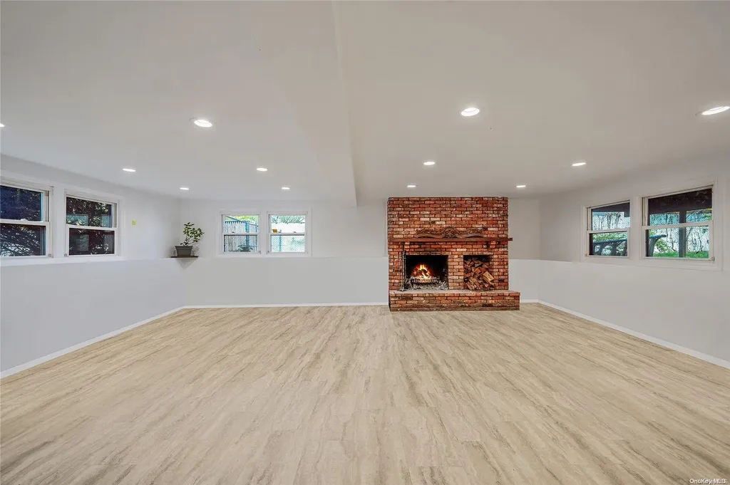 3 Pennaquid Road Coram NY 11727