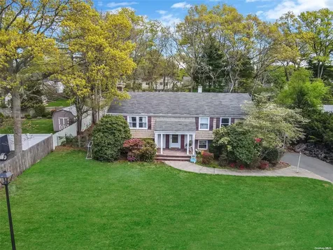 3 Pennaquid Road Coram NY 11727