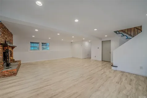 3 Pennaquid Road Coram NY 11727