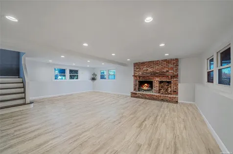 3 Pennaquid Road Coram NY 11727