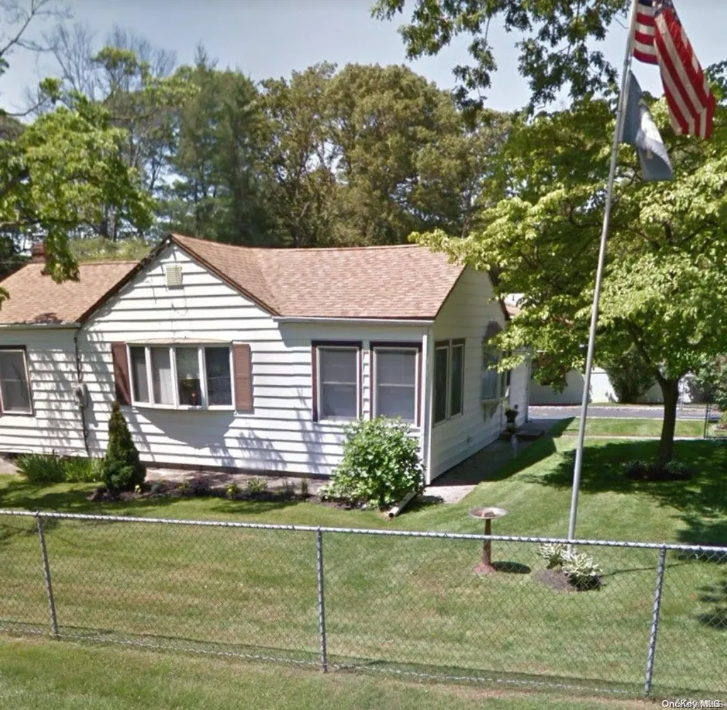 54 Ulrich Road Centereach NY 11720